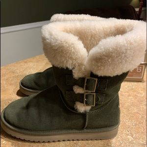 Woman’s Koolaburra by Ugg boots, size 6
